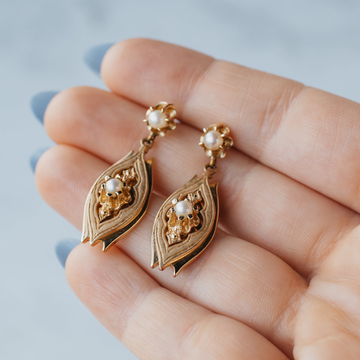 14K Yellow Gold Victorian Buttercup Pearl Dangle Earrings