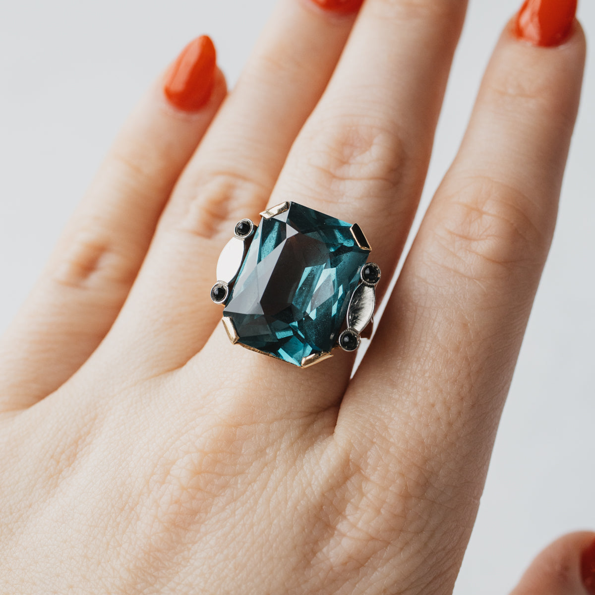14K Yellow Gold Art Deco Synthetic Spinel & Onyx Ring