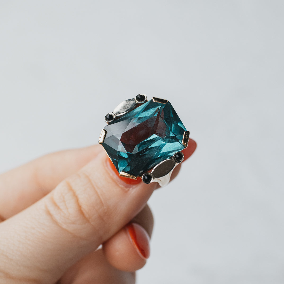14K Yellow Gold Art Deco Synthetic Spinel & Onyx Ring