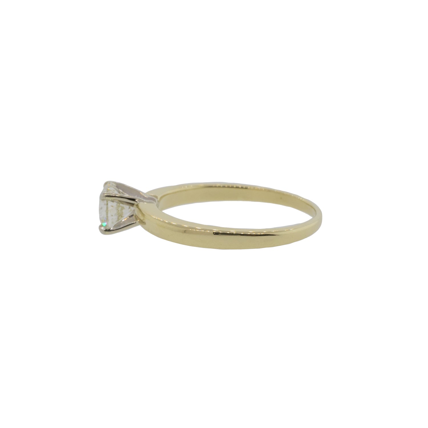 Two-Toned Round Brilliant Diamond Ring