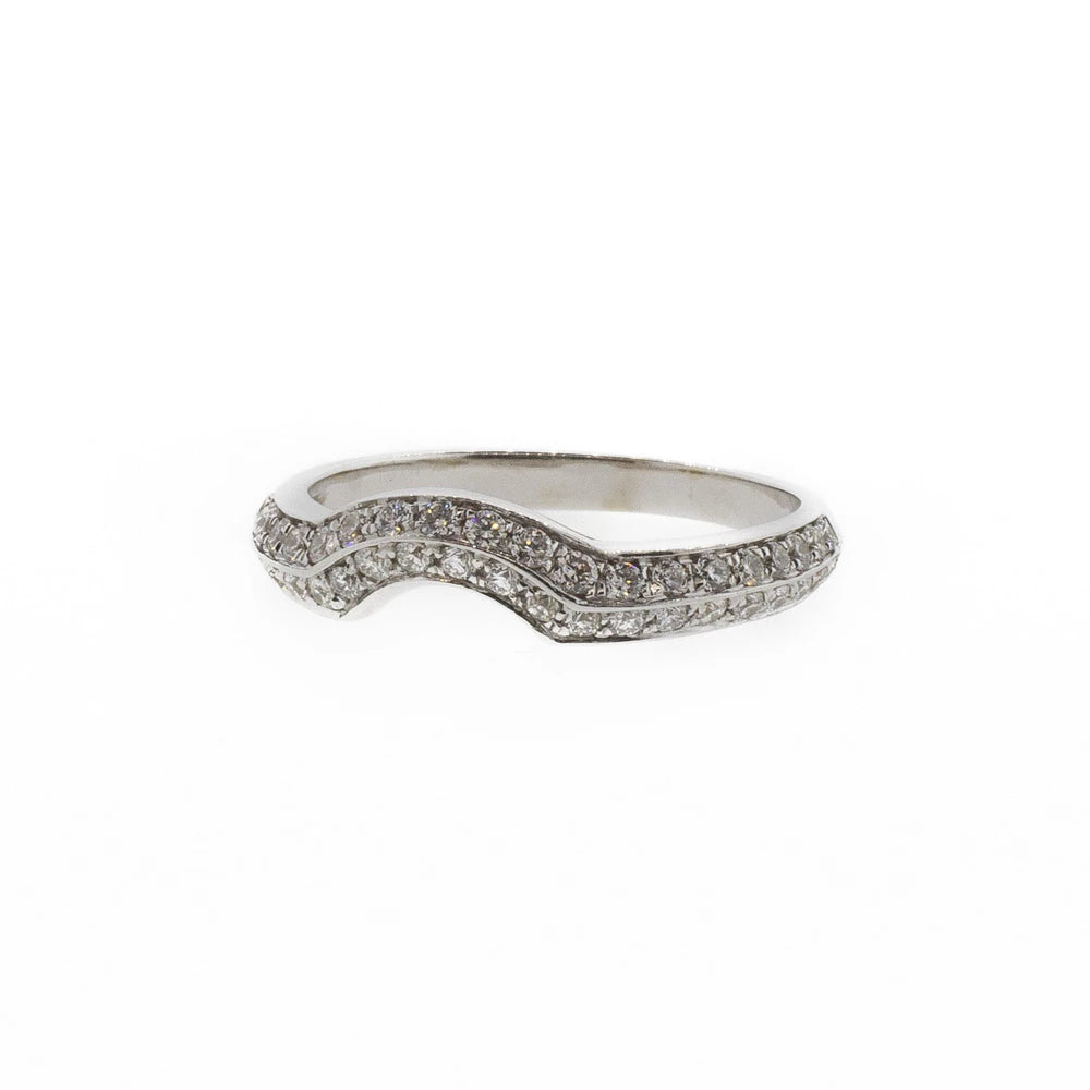 18K White Gold 0.50ctw Diamond Contour Band