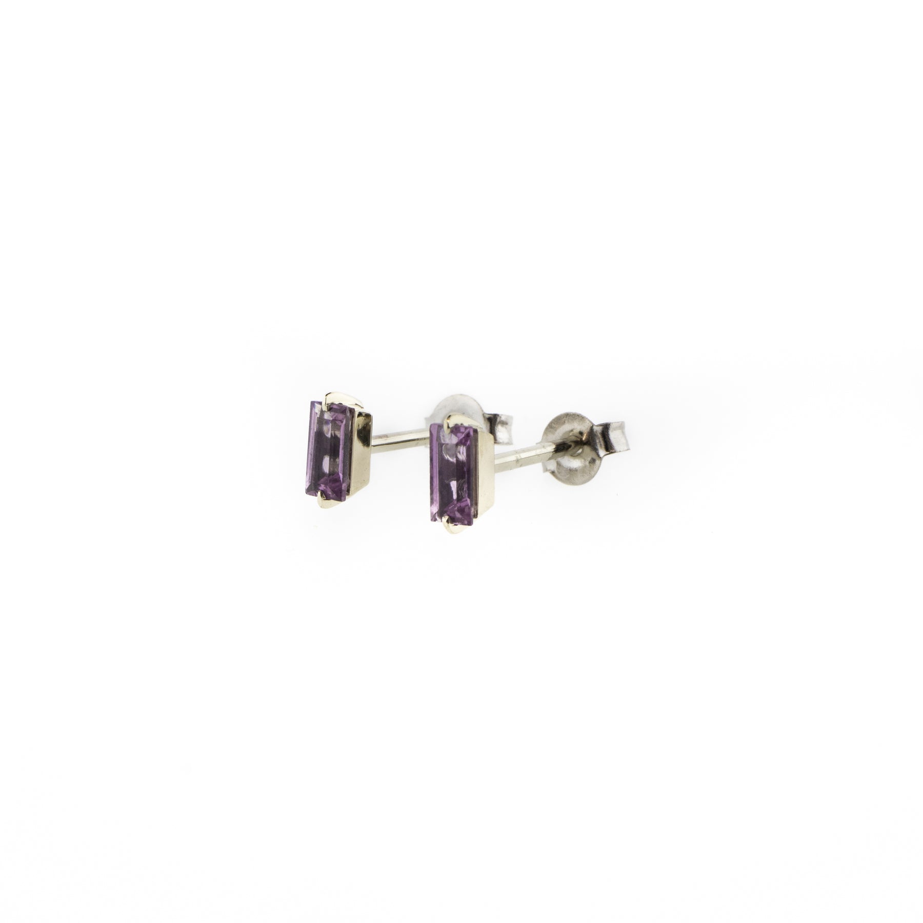Lilac Sapphire White Gold Stud Earrings