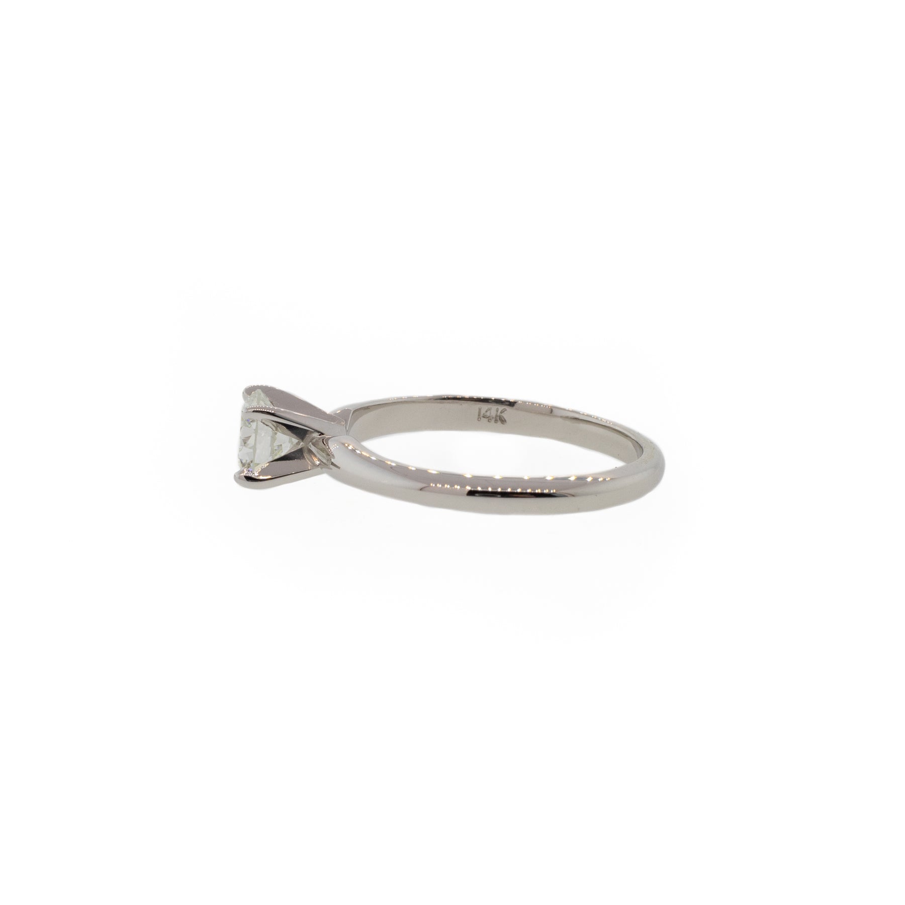 Round Brilliant Canadian Diamond Solitaire Ring