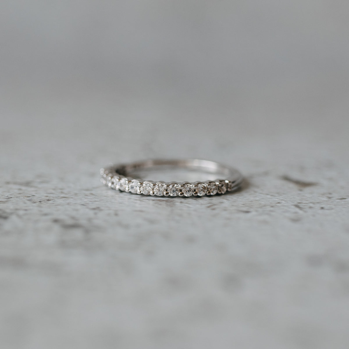 14K White Gold Round Cut Diamond Anniversary Band