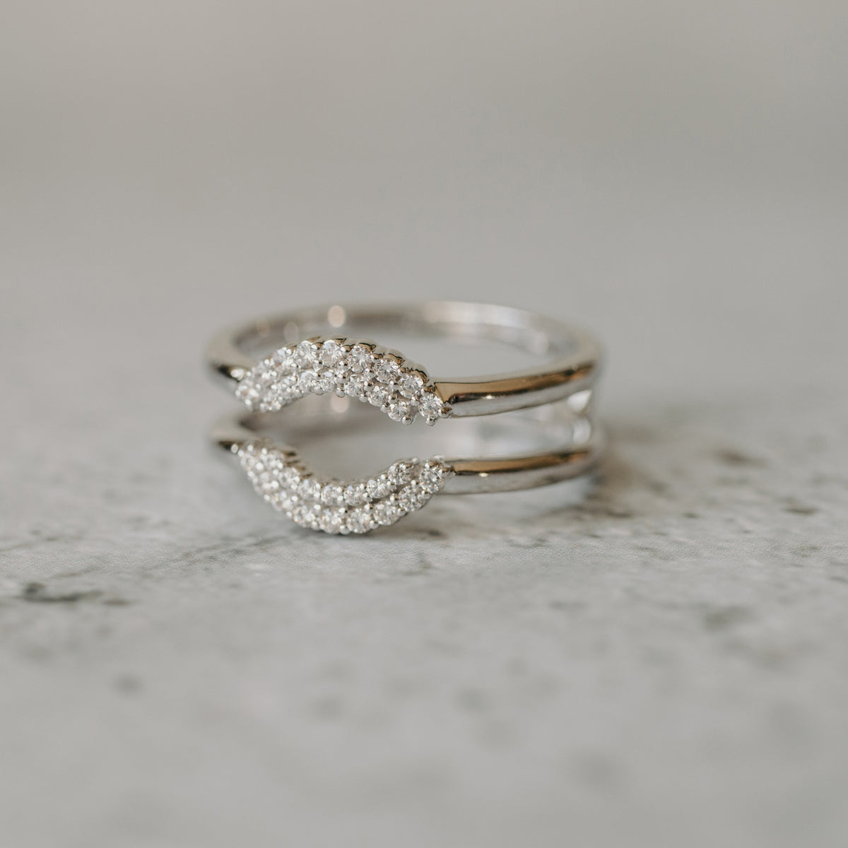 14K White Gold Round Cut Diamond Cluster Ring Guard