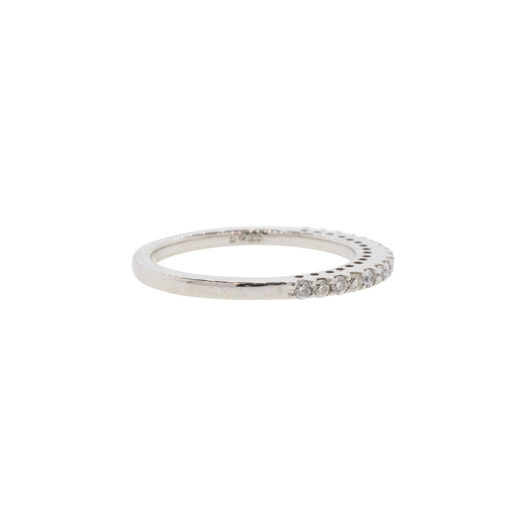 18k Tall & Slender Diamond Anniversary Band