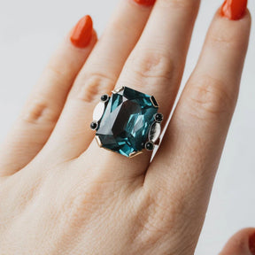 14K Yellow Gold Art Deco Synthetic Spinel & Onyx Ring