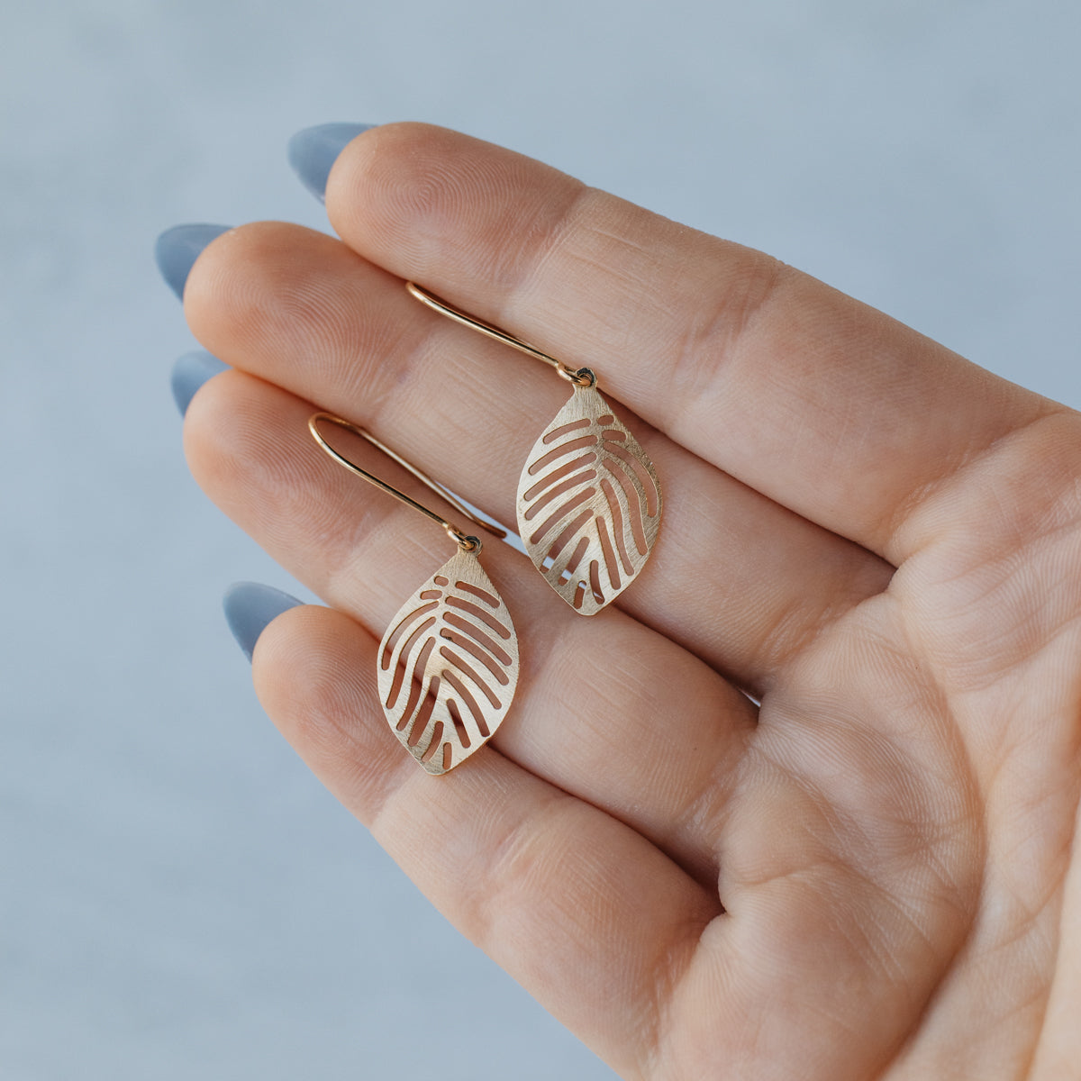 14K Yellow Gold Slatted Leaf Dangle Earrings