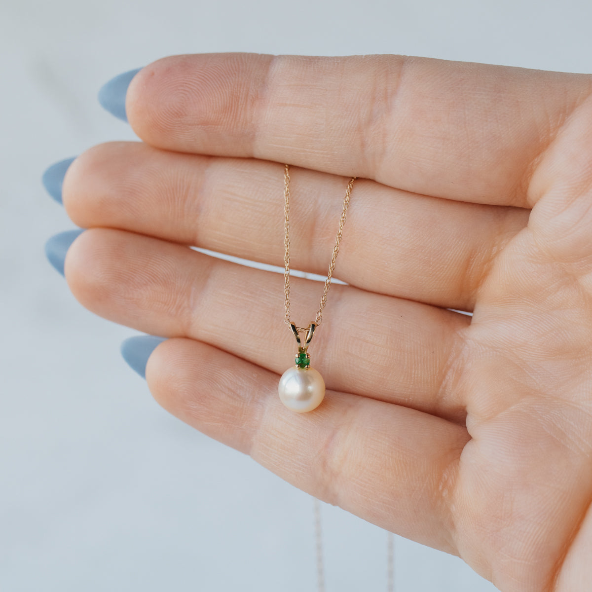 14K Yellow Gold Akoya Pearl & Emerald Pendant With Twisted Rope Chain