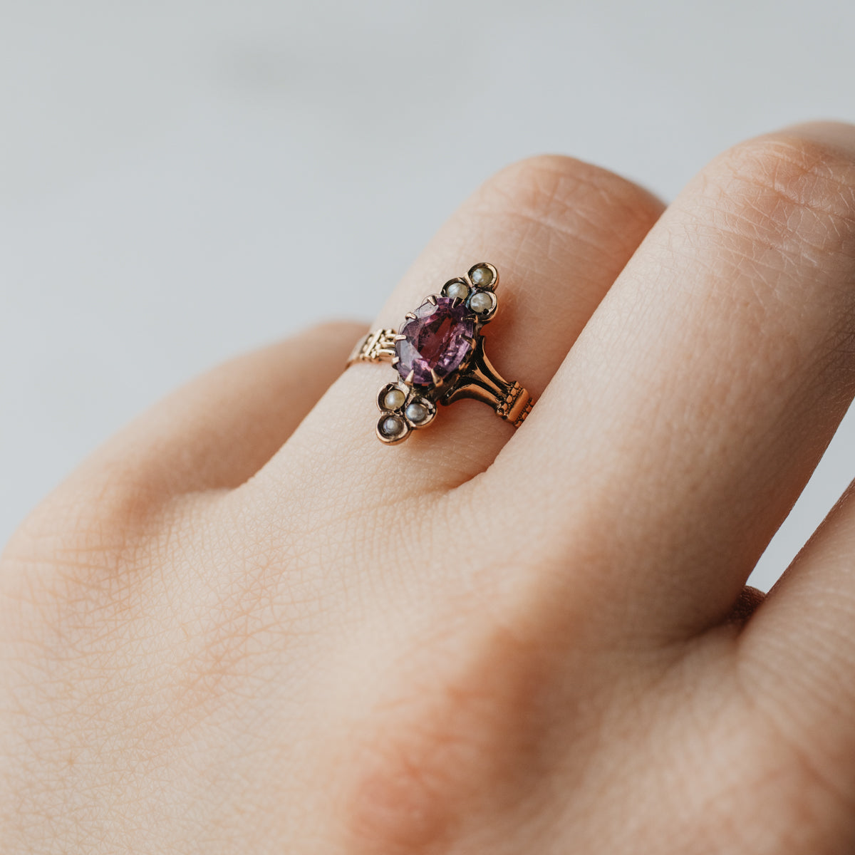 10K Yellow Gold Victorian Oval Amethyst & Seed Pearl Ring