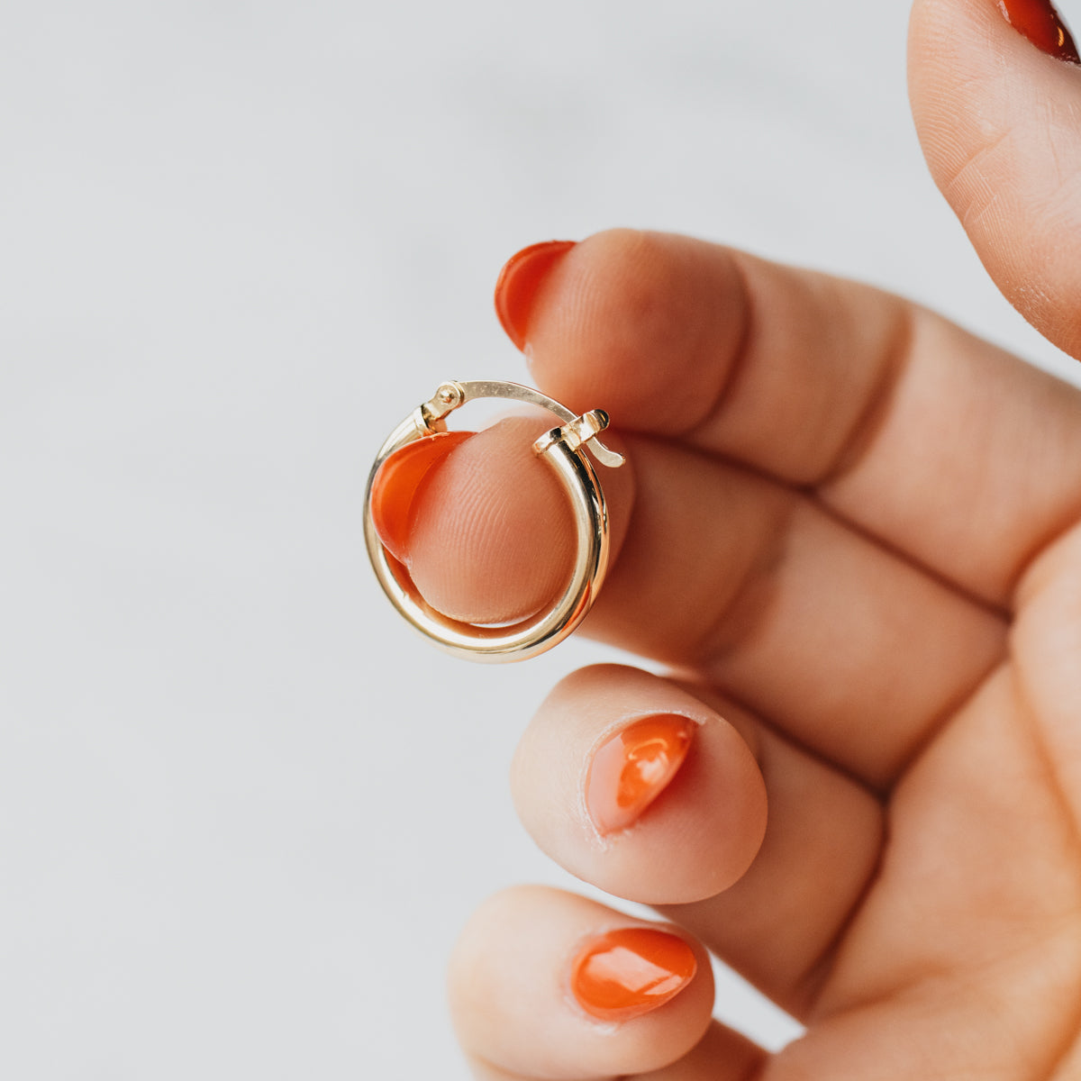 14K Yellow Gold Hollow 22mm Hoop Earrings