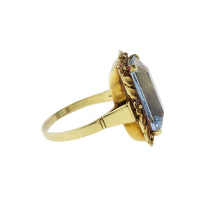 18K Yellow Gold 9.30ct Emerald-Cut Aquamarine Ring