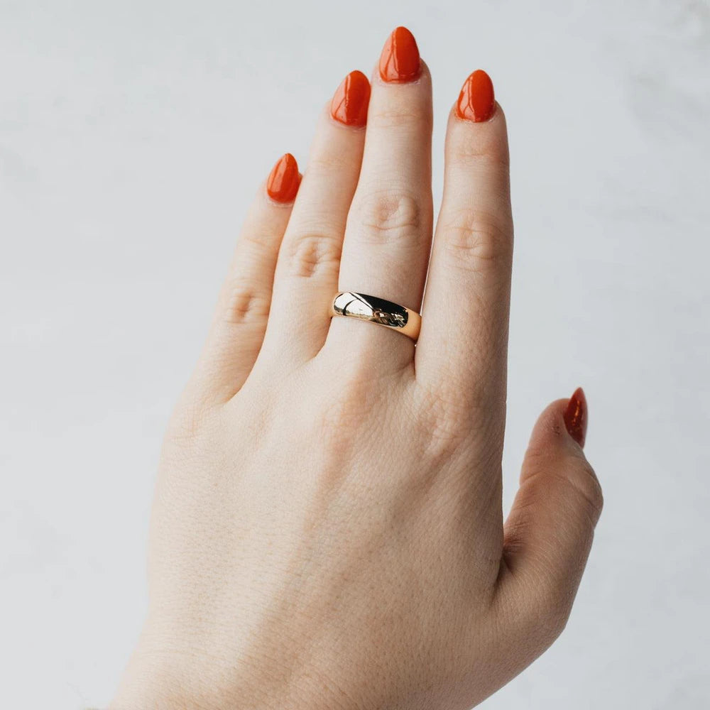14K Yellow Gold Carved 6mm Half-Round Band