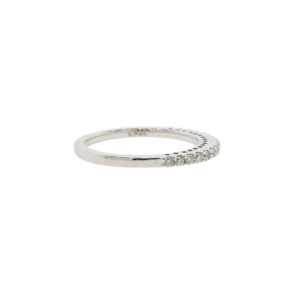 18k Tall & Slender Diamond Anniversary Band