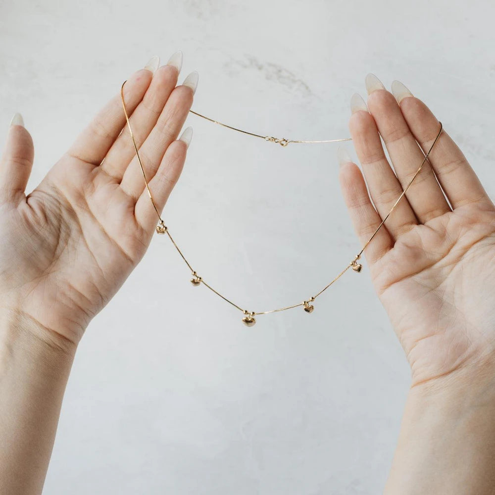 18K Yellow Gold Italian Station Heart Necklace