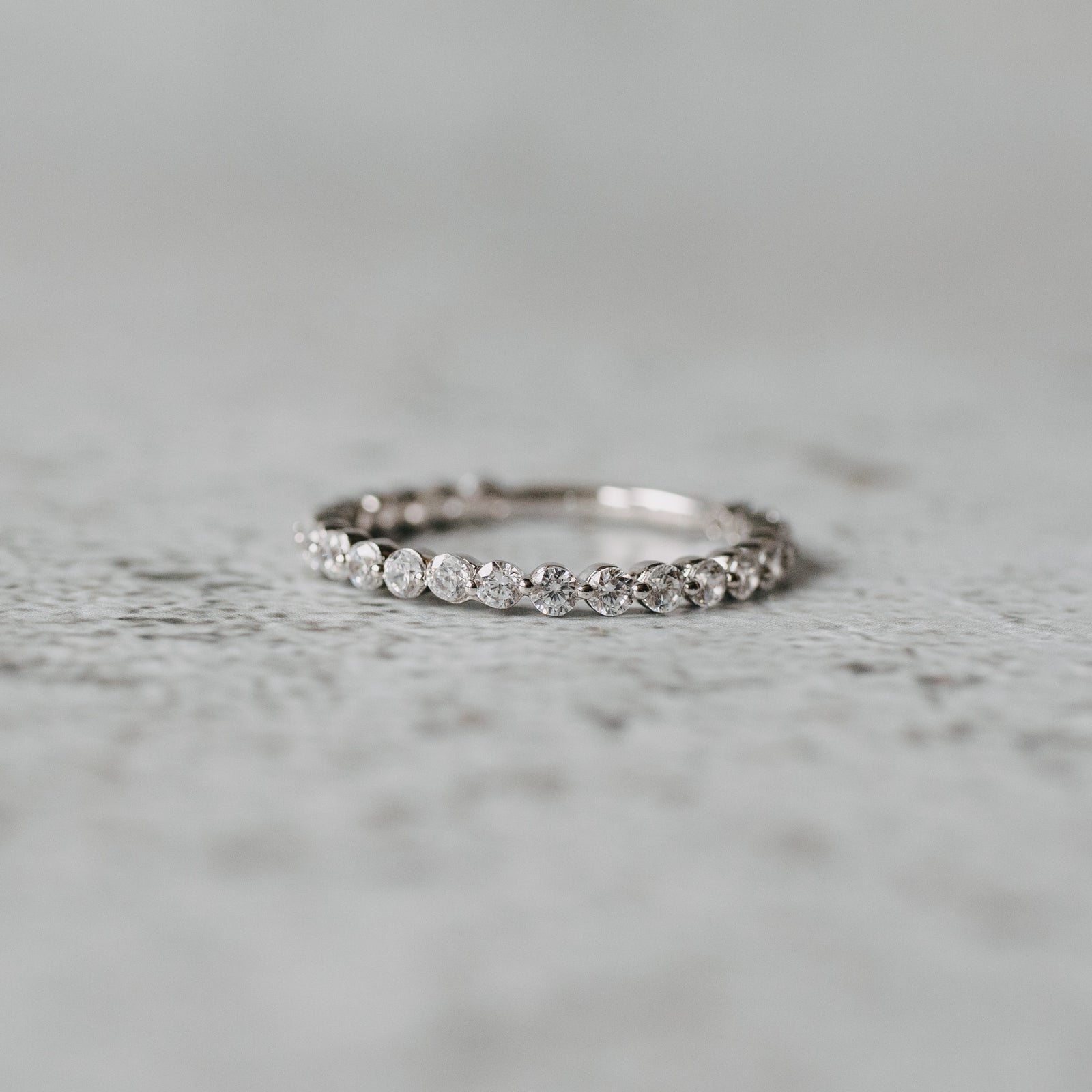anniversary wedding bands