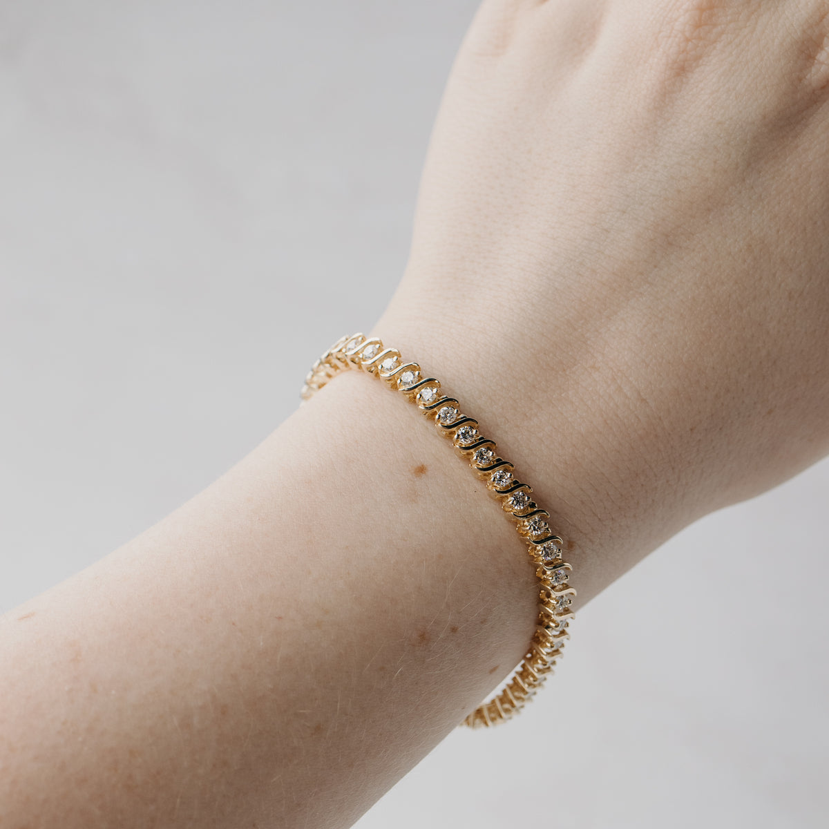 Yellow Gold and Natural Diamond Tennis Line Bracelet